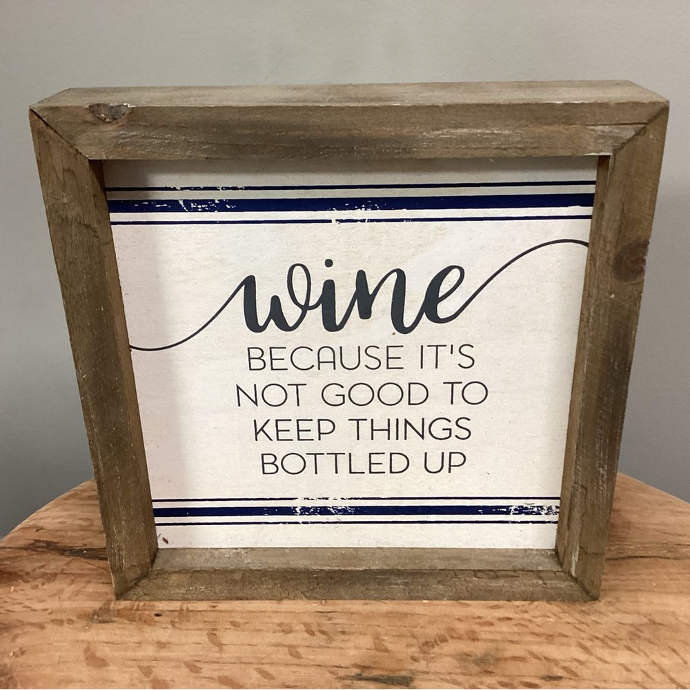 🔵 Rustic “Wine” Decor Sign - Solid Wood - Great Condition - Free Standing